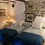 La Casa Del Bosque Cabra de Mora