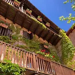 La Casa Del Bosque *