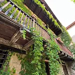 La Casa Del Bosque * Cabra de Mora