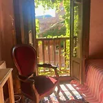 La Casa Del Bosque Cabra de Mora