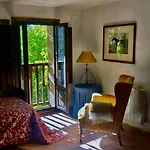 La Casa Del Bosque * Cabra de Mora