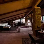 La Casa Del Bosque Cabra de Mora