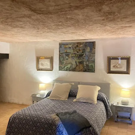 La Casa Del Bosque Cabra de Mora