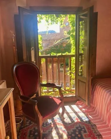 La Casa Del Bosque Cabra de Mora