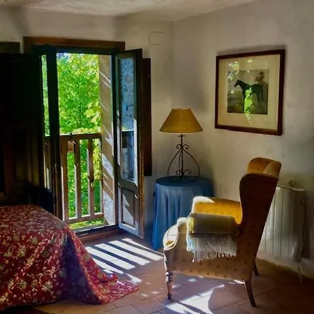 La Casa Del Bosque * Cabra de Mora