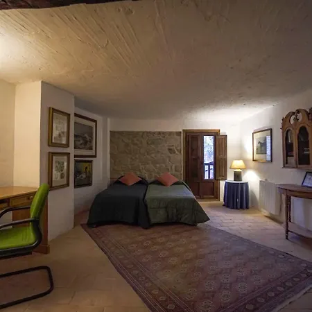 La Casa Del Bosque * Cabra de Mora