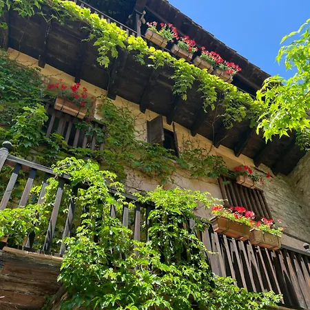 La Casa Del Bosque Chalet *