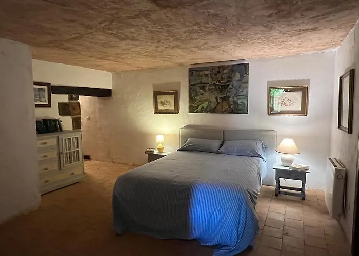 La Casa Del Bosque Cabra de Mora