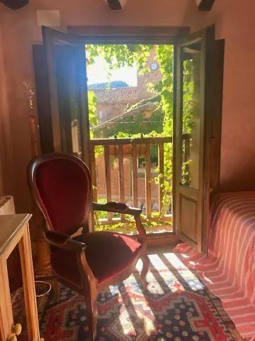 La Casa Del Bosque Cabra de Mora