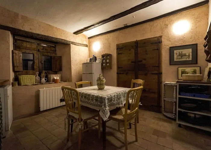 La Casa Del Bosque * Cabra de Mora